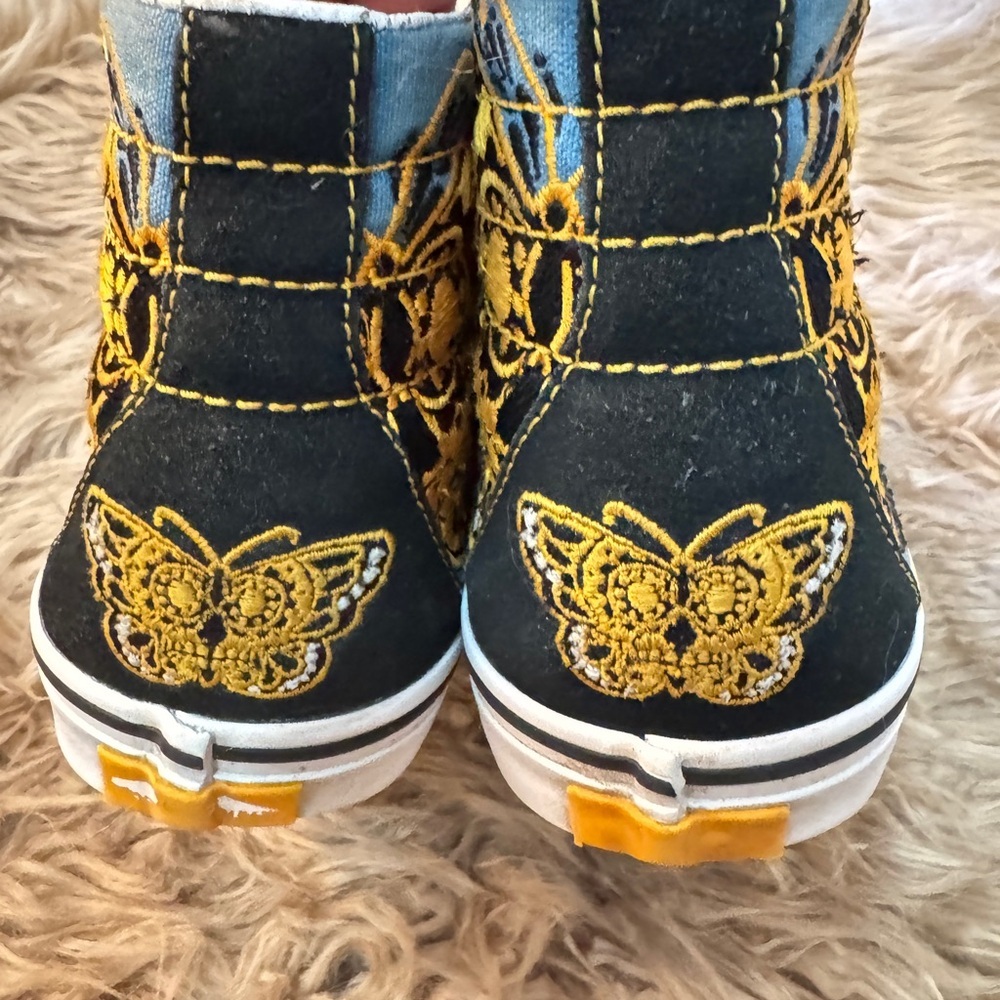 VANS Sk8-Hi Unisex Dia de Los Muertos Embroidered Sneakers. Men’s 4.5 Women’s 6​ - Picture 10 of 12